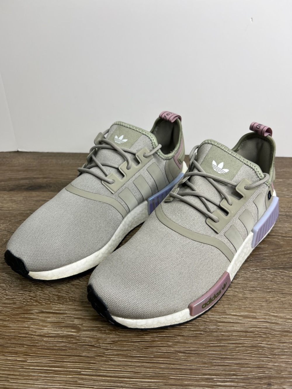 Adidas NMD_R1 ‘Feather Grey’ Sneakers Women’s Size 11 Boost Athletic Shoes